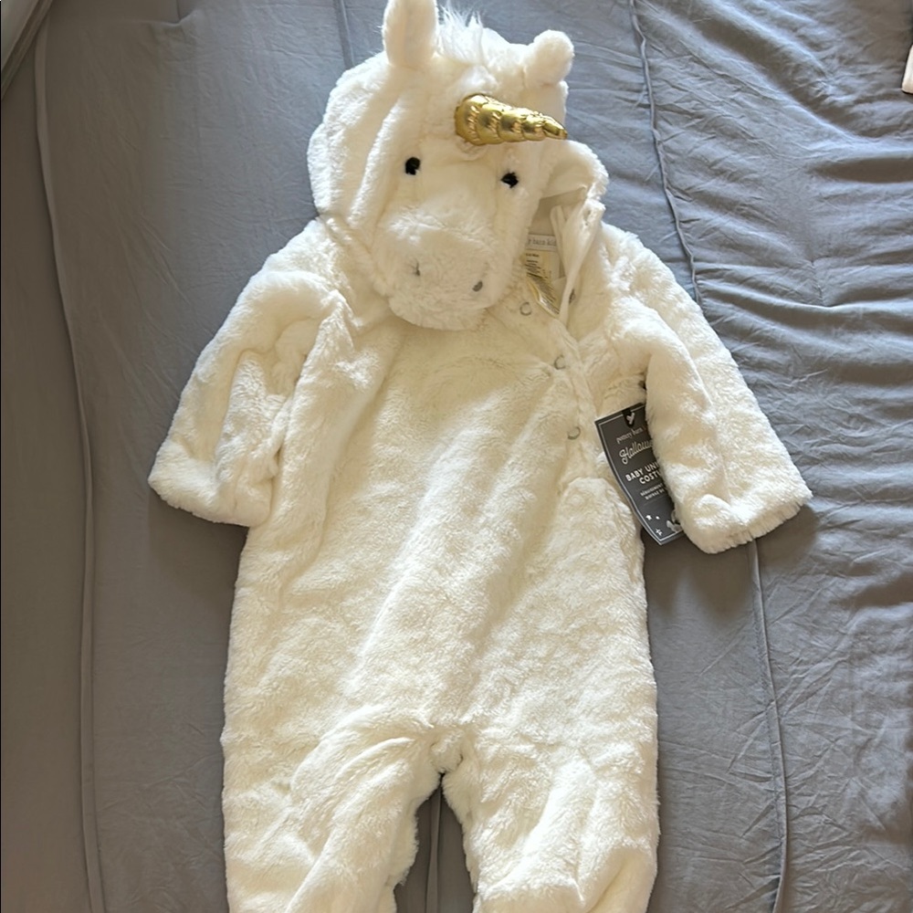 Adorable White Unicorn Baby Onesie 0-6mo